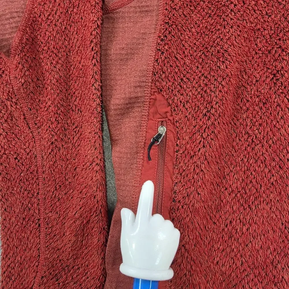 Patagonia selling r2